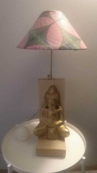 Candeeiro eléctrico Buda Sidarta Gautama – Trabalho Artesanal Madeira