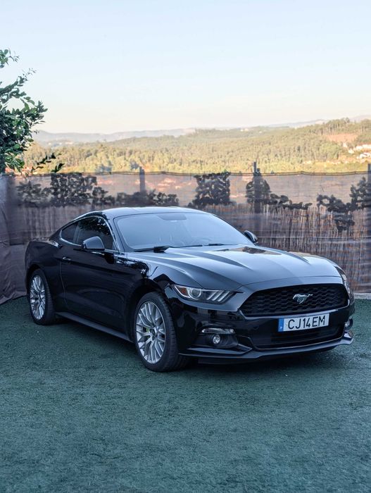 Ford Mustang 2.3T PREMIUM