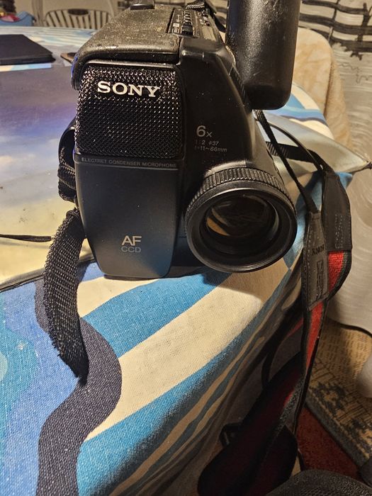 Câmara de vídeo 8 Sony Handycam