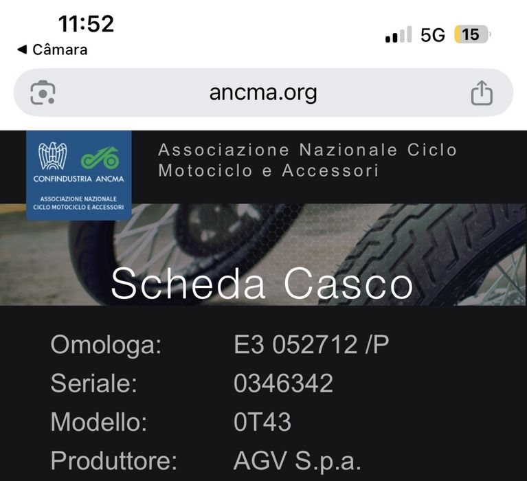 Um capacete para venda