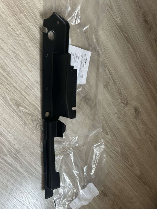 Накладка крила Volvo XC40 C40 Recharge