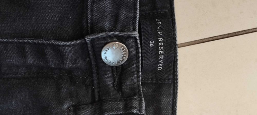 Jeansy damskie marki Reserved R.36