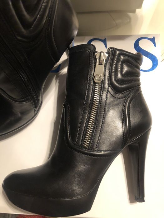 Botki GUESS rozmiar 37