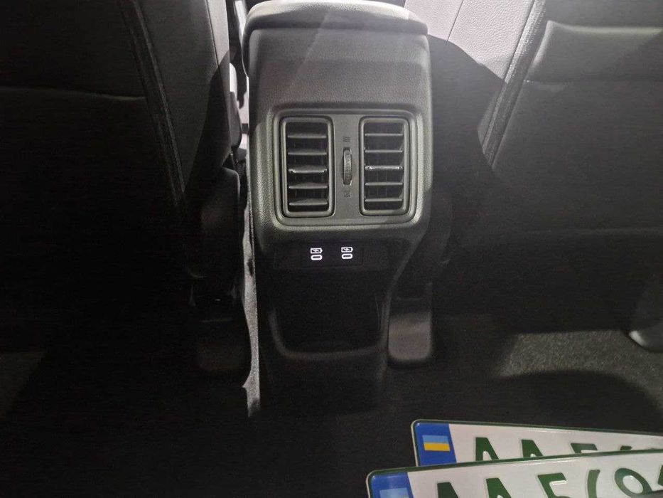 Електромобіль Honda e:NS1, e-dynamic, 2025 рік.