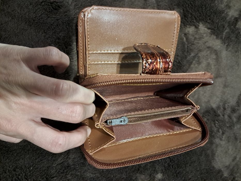 Portfel damski na zamek