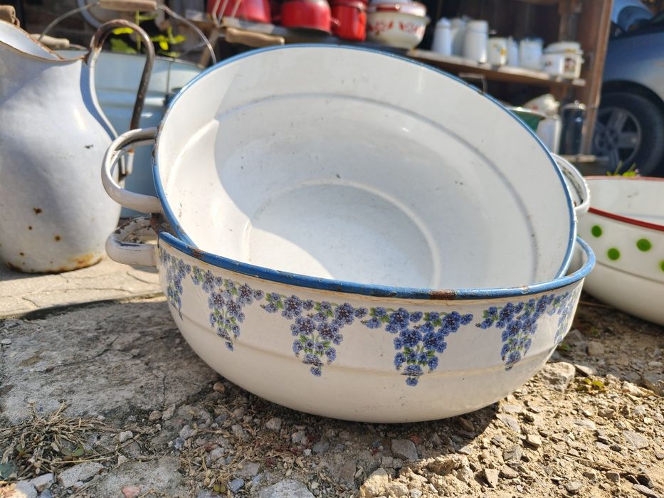 Kanki,dzbanki, misy emaliowane design vintage