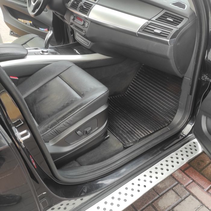 Продам БМВ Х5 е70 бензин