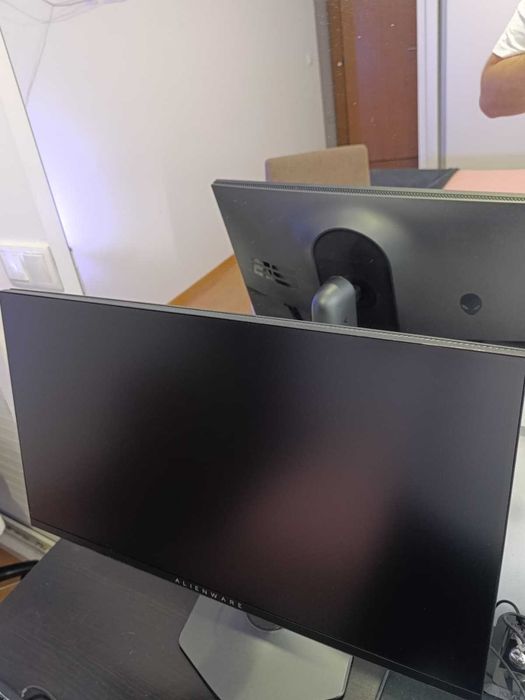 Monitor com garantia Alienware 24.5" 360Hz Como novo