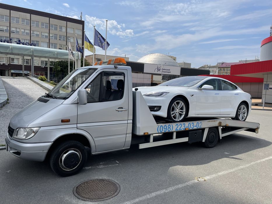 Евакуатр Київ та область недорого, швидко, якісно