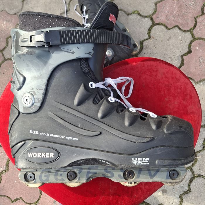 Ролики)Роликові ковзани worker 45 розміру