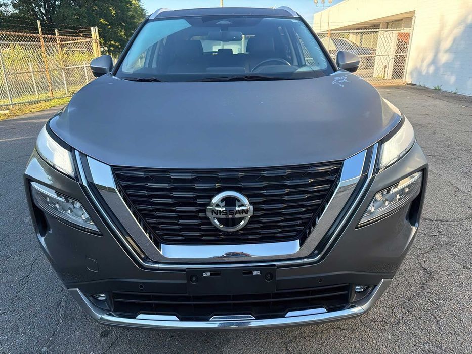 Nissan Rogue Platinum      2021