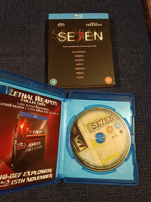Blu Ray do filme "Seven - Sete Pecados Mortais" (portes grátis)