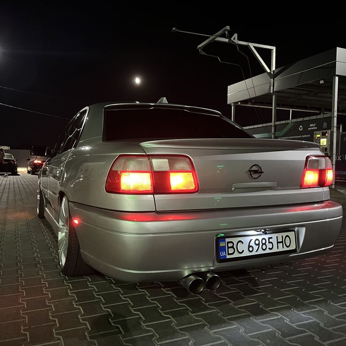 Opel Omega B 2001 2.2 газ/бенз автомат