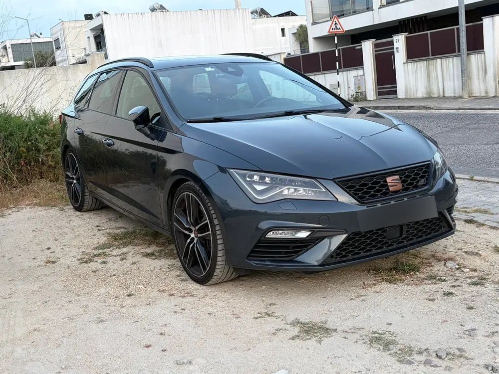 SEAT Leon ST 2.0 TSI S&S 4Drive DSG Cupra 300