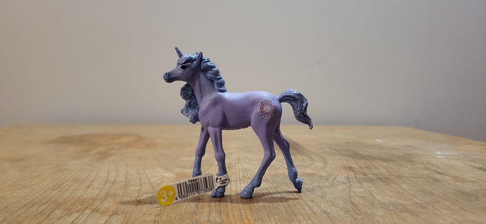 Schleich bayala jednorożec Iris źrebię figurka model z 2020 r.