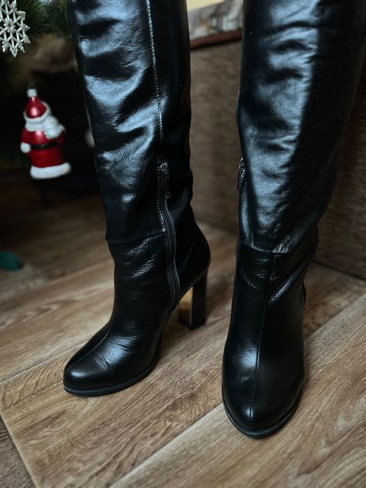 Зимові шкіряні жіночі чоботи 37/38 розмір