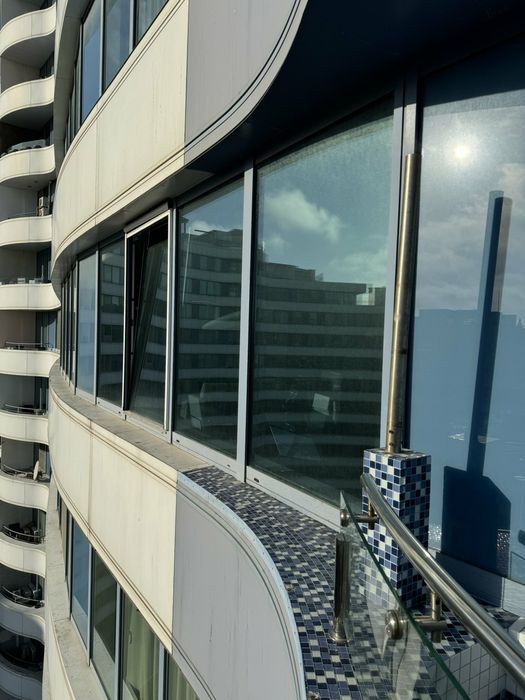 Тонировка стекла. Тонировка окна. Зеркальная тонировка. Бронеплёнка ...