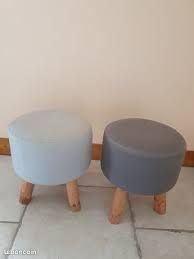 Dois Puff 37 cm altura / 30 cm diâmetro