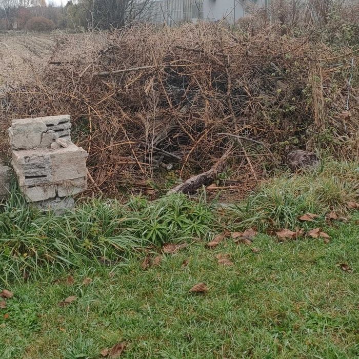 Drewno opałowe z rozbiórki starej stodoły