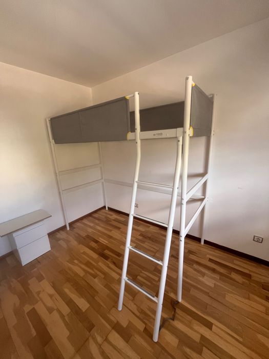Cama alta /beliche ikea