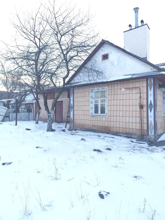 Продаж цегляного будинку Клевань