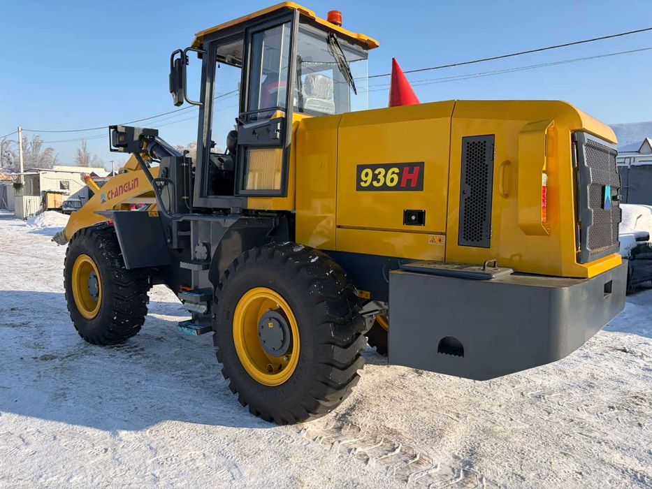 Фронтальний навантажувач погрузчик CHANGLIN 936H аналог  Komatsu