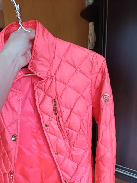 Курточка жіноча Bogner