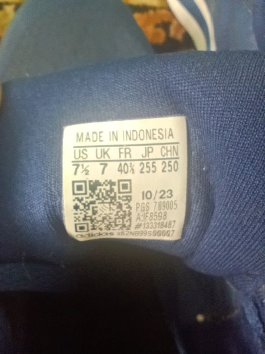 Оригінальні кросівки Adidas