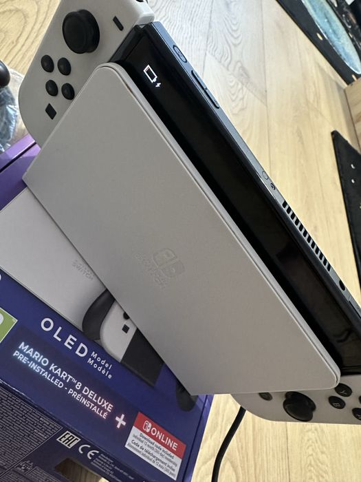 Nintendo Switch 64 gb Qled bialy polecam