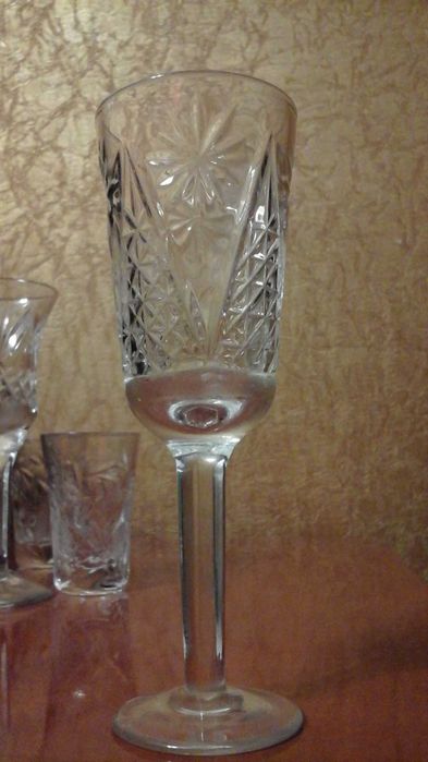 Кришталеві стопочки  плюс рюмочки. 7штук. Текст!