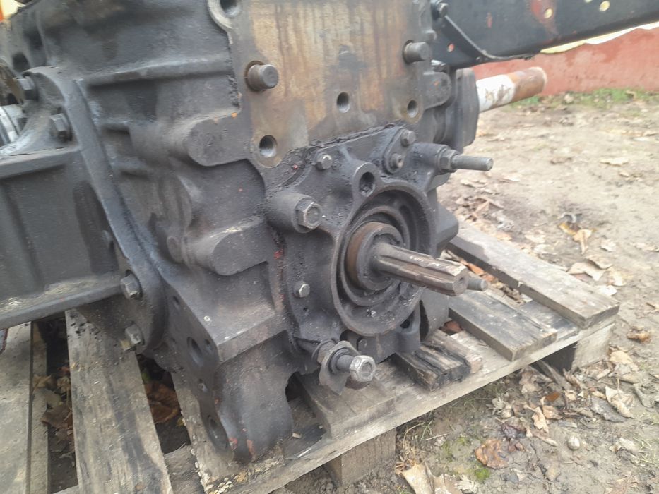 Pochwa pół oś tył obudowa wom hamulce