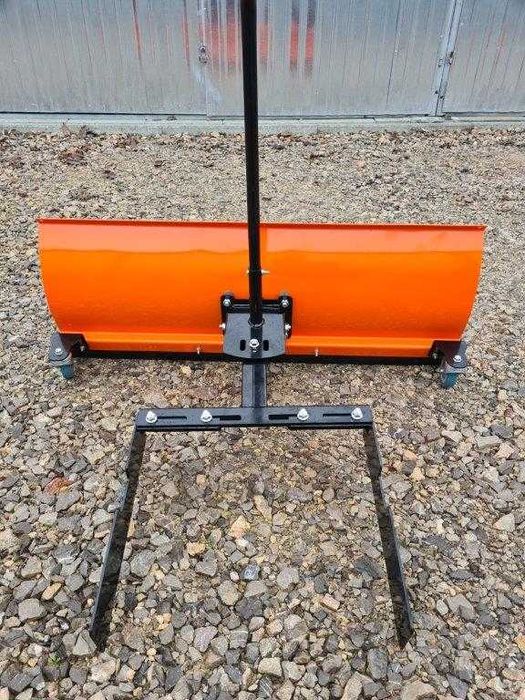 Traktorek odśnieżarka kosiarka Husqvarna RIDER R 216 C Lemiesz Pług