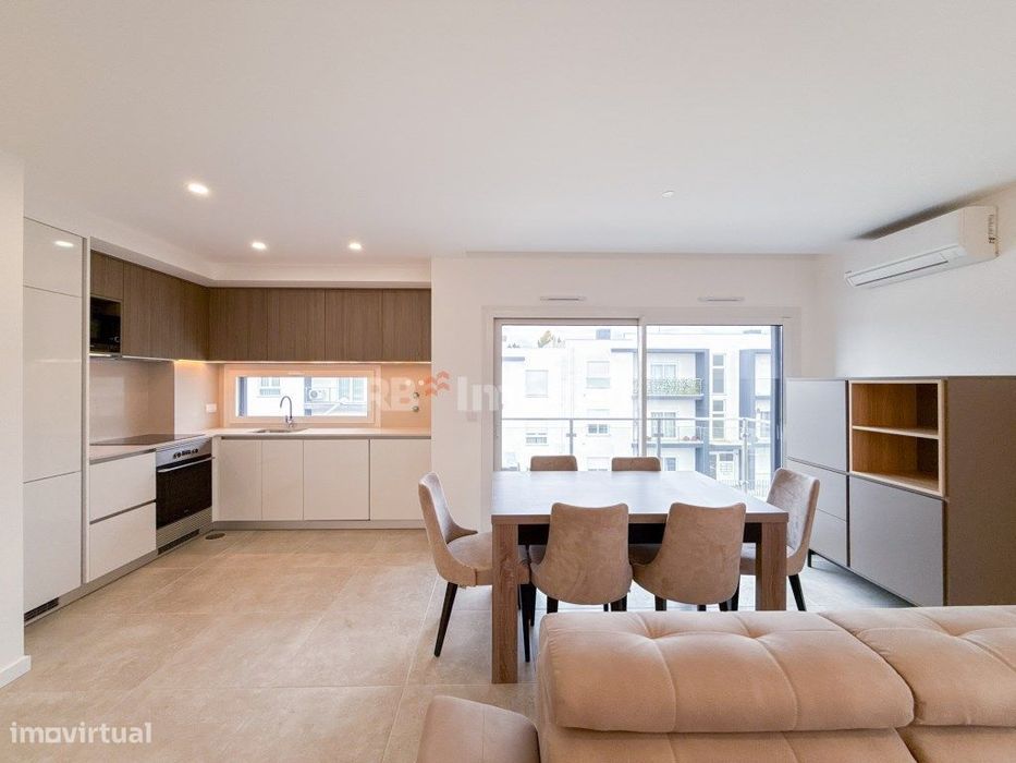 Apartamento T3 Novo c/ Elevador, Garagem e Varanda - Constância