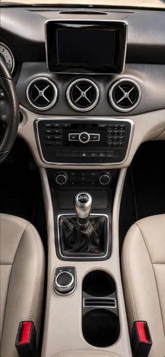 Mercedes-Benz CLA 180 Urban Nacional