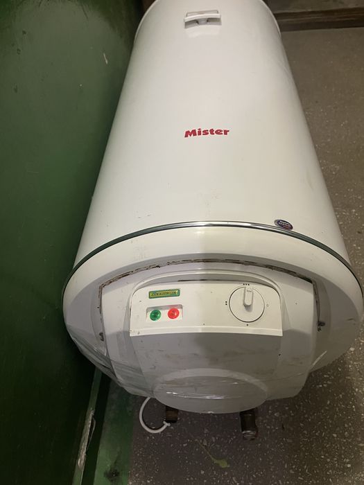 Продам Бойлер 100л