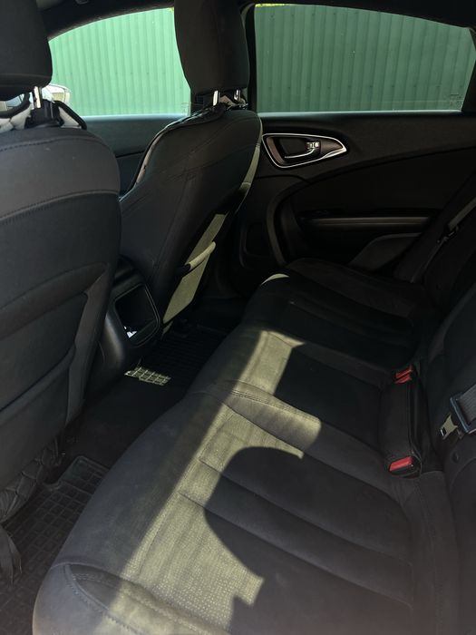 Chrysler 200 2015