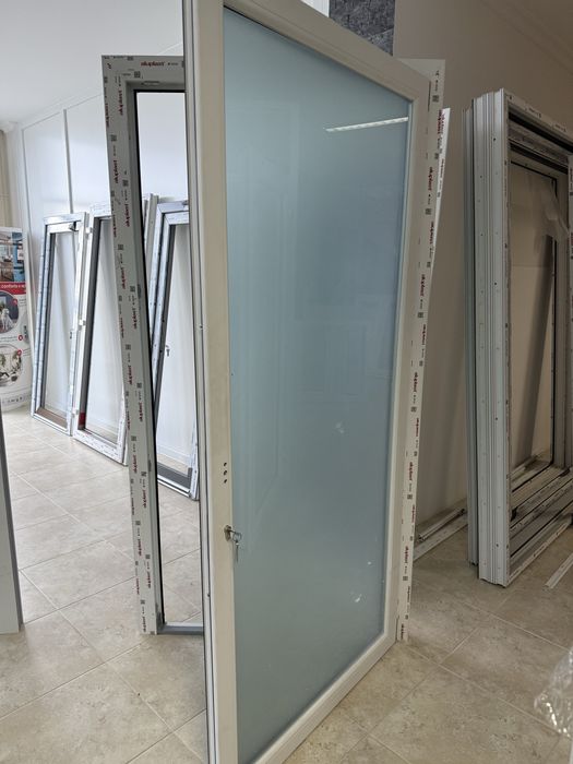Porta pvc fechadura