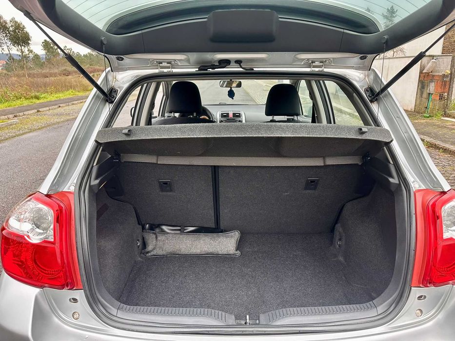 Toyota Auris 1.4 D4D Muito BOM Estado