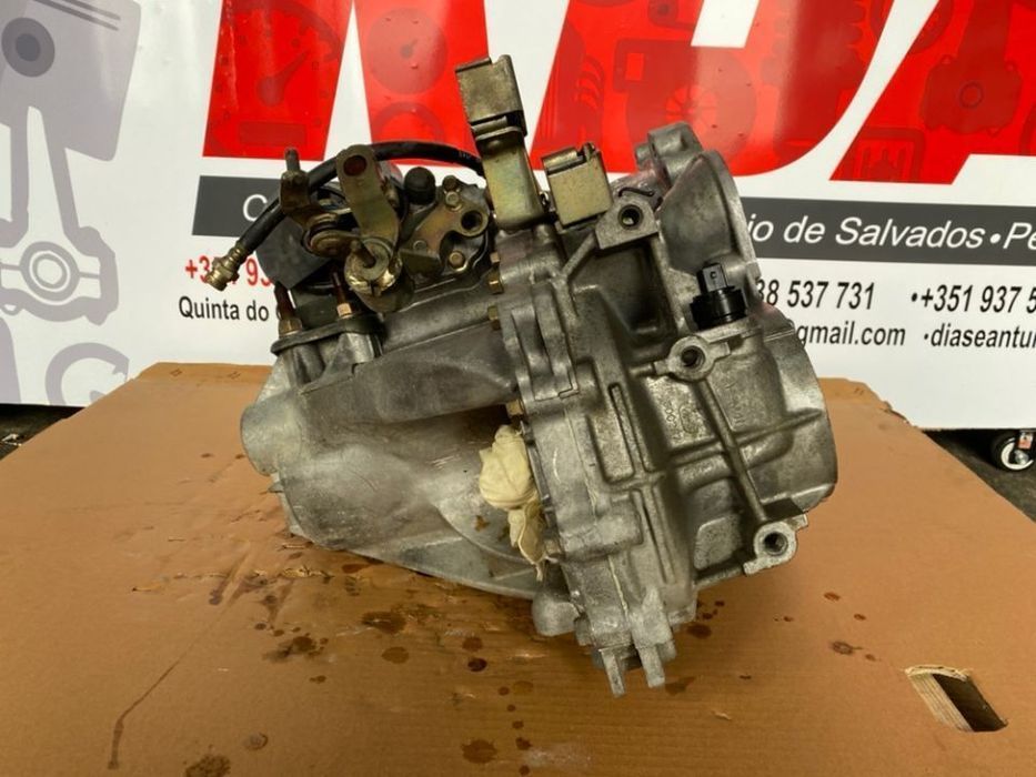 CV16 Caixa de velocidades Mitsubishi Colt 1.3 de 1999 Ref-F5M411R8A1