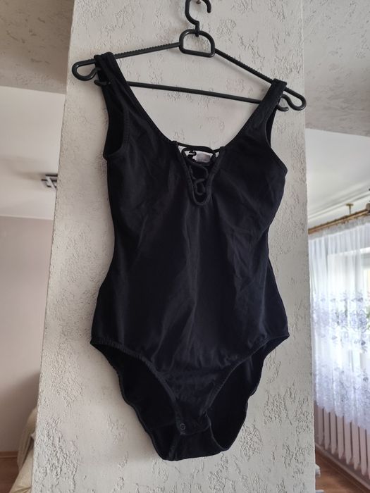 Bawełniane body na nieregulowane ramiączka rozm S. H&M.