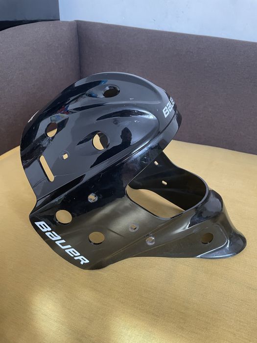 Шлем воротаря пластик