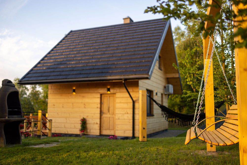 Domki z widokiem na jezioro i góry Bieszczady, Solina,  Polańczyk