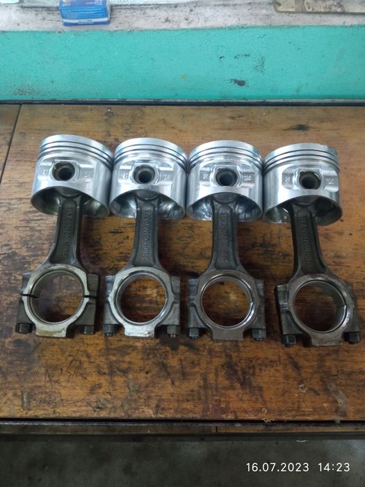 Продам шатуны с поршнями: 1 000 грн. - Кривошипно-шатунний механізм ...