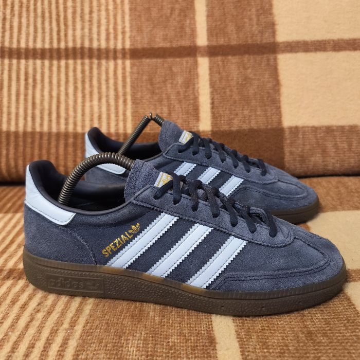 Кросівки adidas spezial