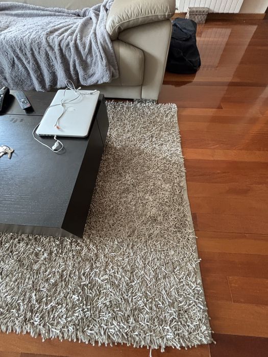 Tapete de sala cinzento 204x140