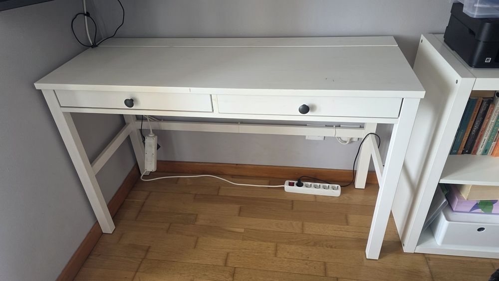Secretária IKEA Hemnes
