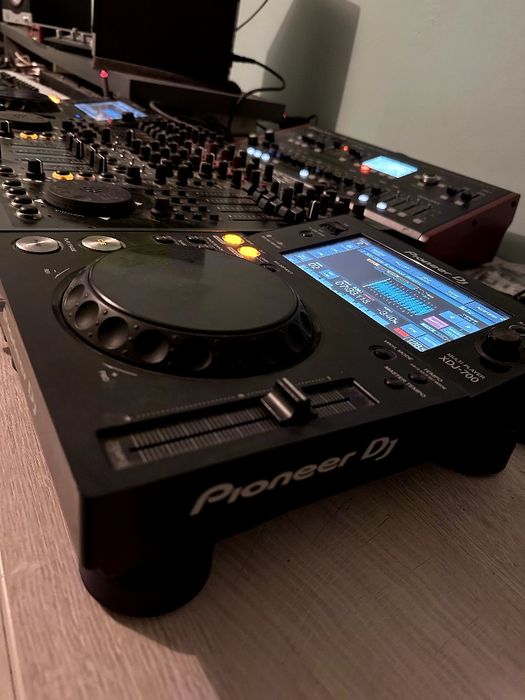 Pioneer dj  xdj 700 dwie sztuki