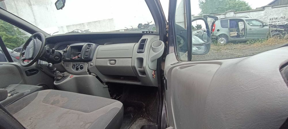 renault trafic 2.5 dci g9ub630   lift ted68 samochód na części