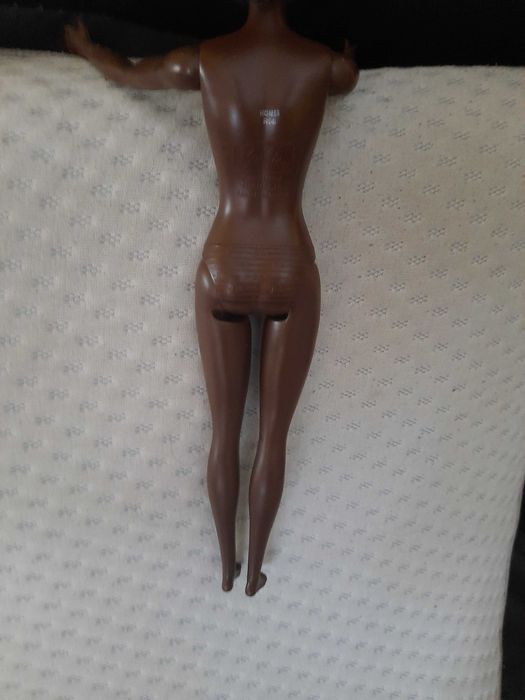 Lalka Barbie ubranka