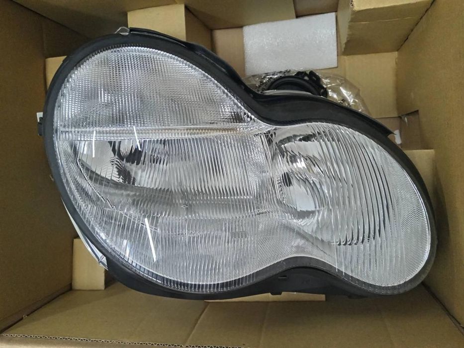 Нові Фари  для мерседеса привезені з Европи